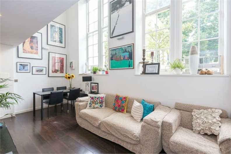 1 bedroom apartments/flats to sale in Augustas Lane, London-image 3