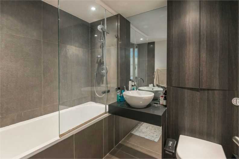 1 bedroom apartments/flats to sale in Augustas Lane, London-image 8