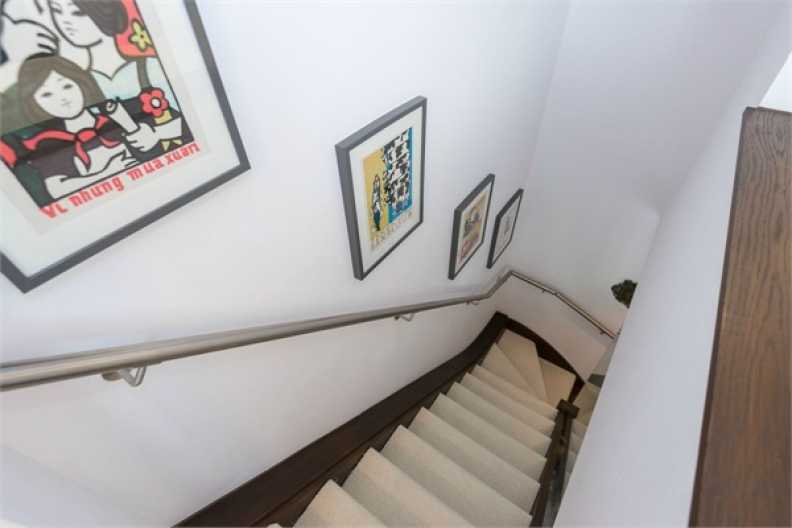 1 bedroom apartments/flats to sale in Augustas Lane, London-image 11