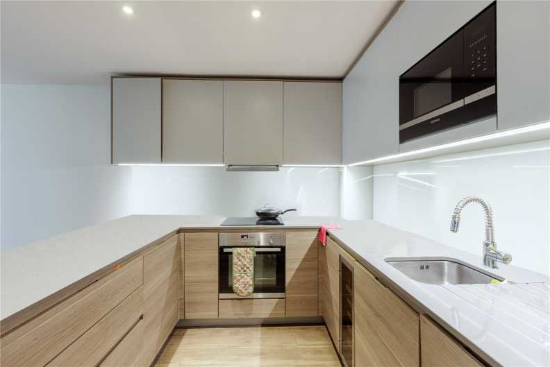 2 bedrooms apartments/flats for sale in Beaufort Square, Beaufort Park, Colindale - NW9 view 2