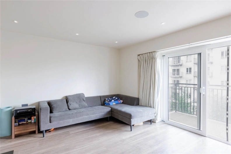 2 bedrooms apartments/flats to sale in Beaufort Square, Beaufort Park, Colindale-image 11