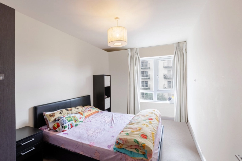 2 bedrooms apartments/flats to sale in Beaufort Square, Beaufort Park, Colindale-image 4