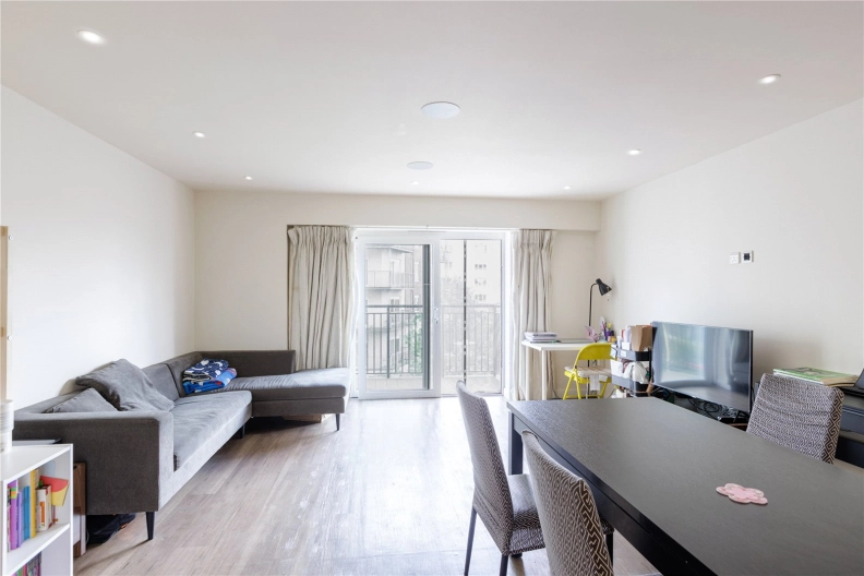 2 bedrooms apartments/flats to sale in Beaufort Square, Beaufort Park, Colindale-image 1