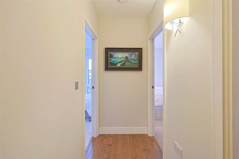 2 bedrooms apartments/flats to sale in Dickens Yard, Ealing-image 12