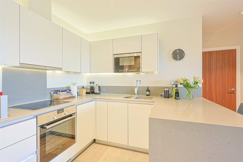 2 bedrooms apartments/flats to sale in Dickens Yard, Ealing-image 3