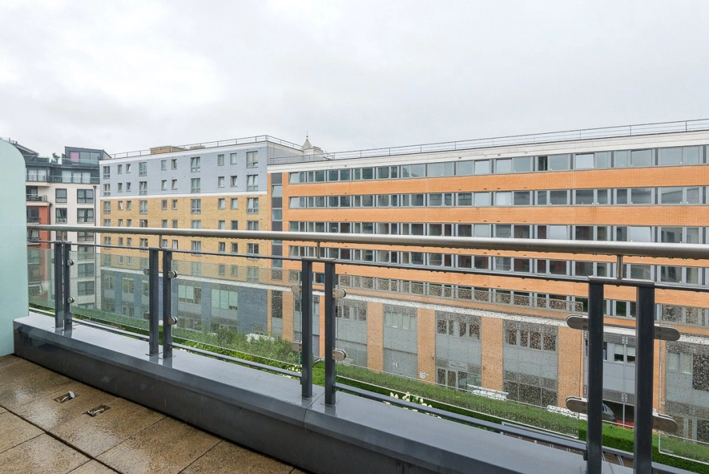 3 bedrooms apartments/flats for sale in Park Street, Chelsea Creek - SW6 view 10
