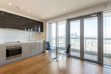 Barking Road, Canning Town - E16 view 2