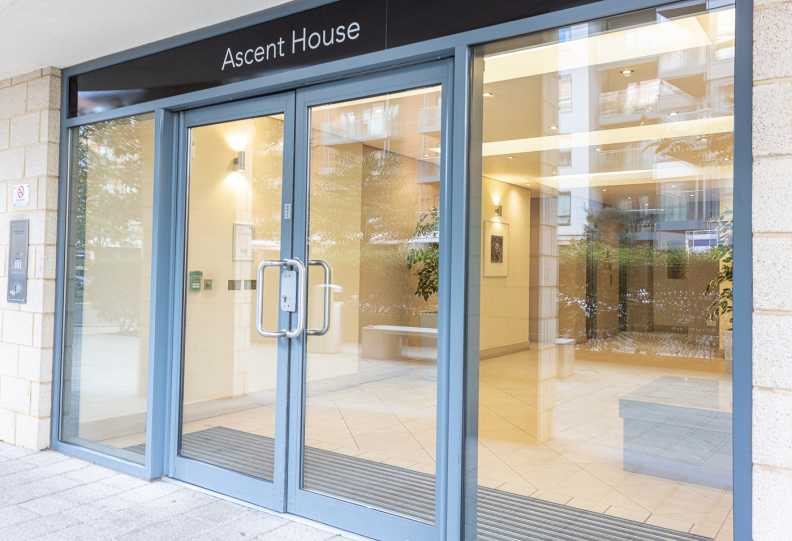 3 bedrooms apartments/flats to sale in Boulevard Drive, Beaufort Park, Colindale-image 44