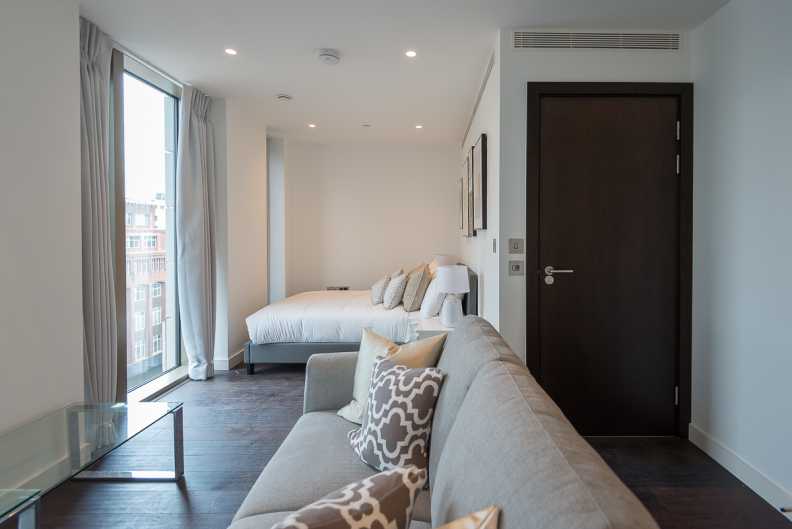 1 bedroom apartments/flats to sale in Royal Mint Street, Tower Hill, London-image 9