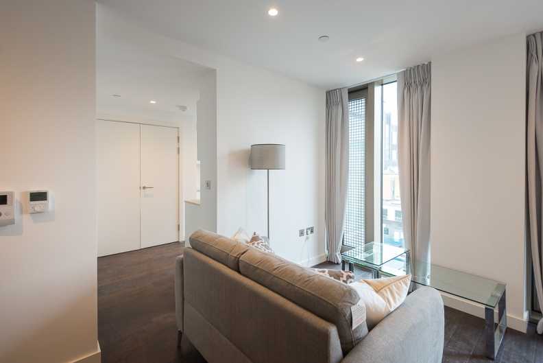 1 bedroom apartments/flats to sale in Royal Mint Street, Tower Hill, London-image 5