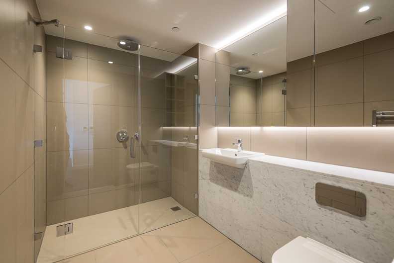 1 bedroom apartments/flats to sale in Royal Mint Street, Tower Hill, London-image 4