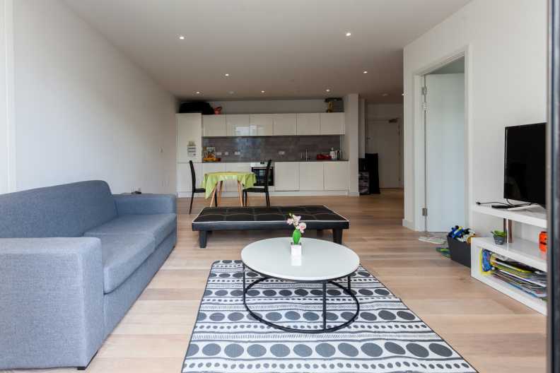 1 bedroom apartments/flats to sale in Rope Terrace, Royal Docks-image 3