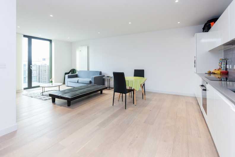 1 bedroom apartments/flats to sale in Rope Terrace, Royal Docks-image 8
