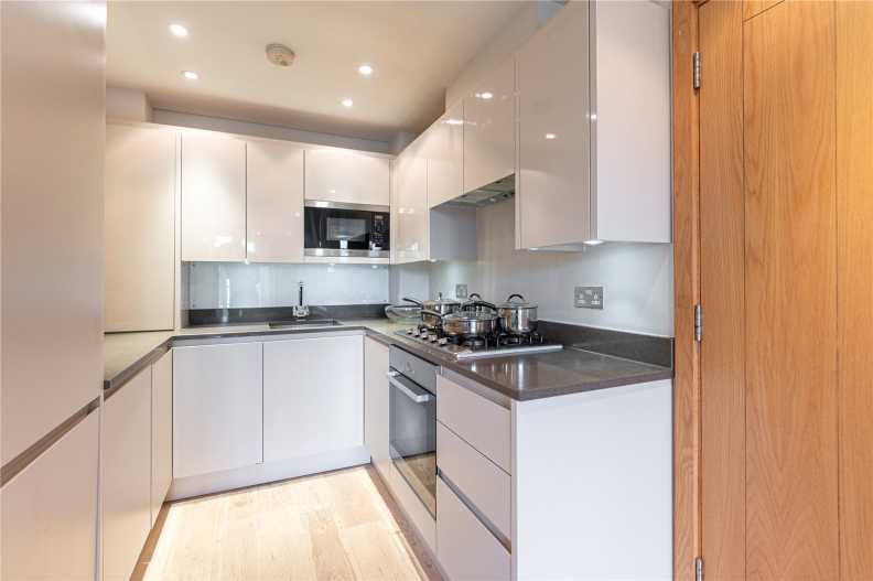 1 bedroom apartments/flats to sale in Kensington Church Street, Notting Hill-image 3