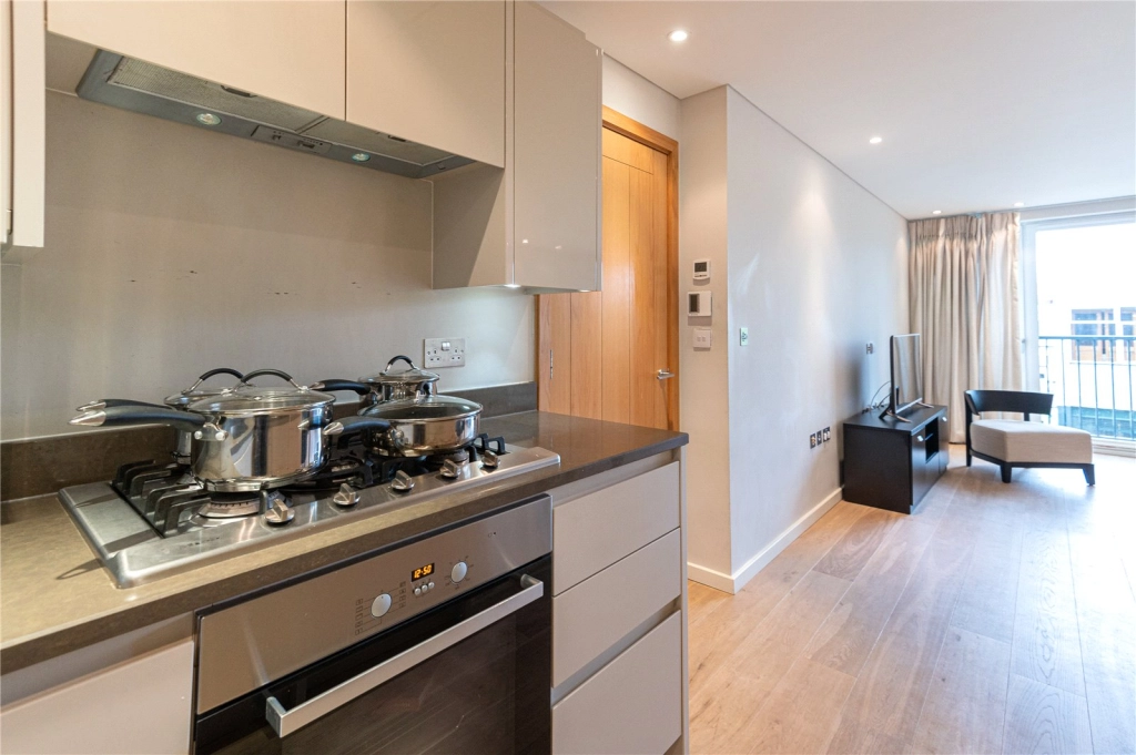 1 bedroom apartments/flats for sale in Kensington Church Street, Kensington - W8 view 8
