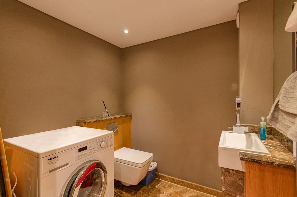 1 bedroom apartments/flats for sale in Kensington Church Street, Kensington - W8 view 16