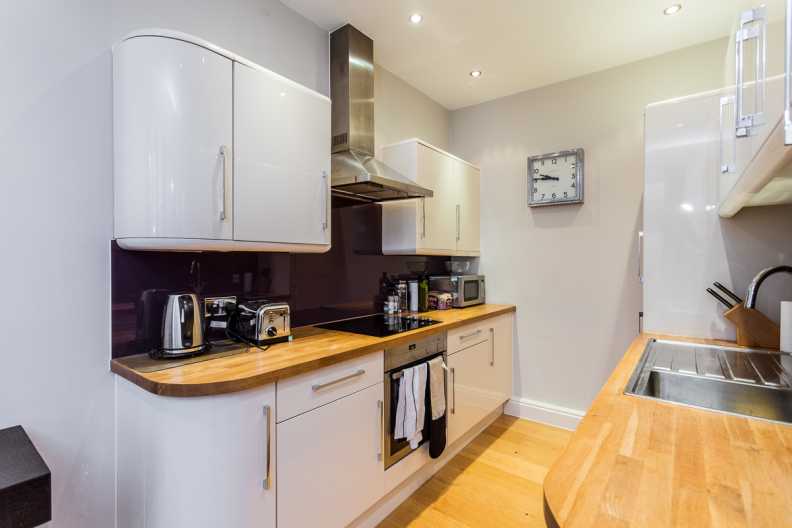 2 bedrooms apartments/flats for sale in Strype Street, Spitalfields - E1 view 4