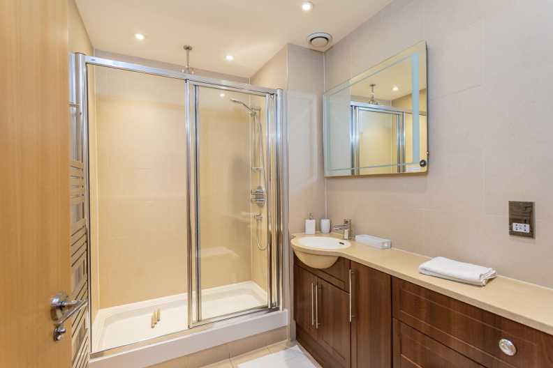 2 bedrooms apartments/flats for sale in Strype Street, Spitalfields - E1 view 8
