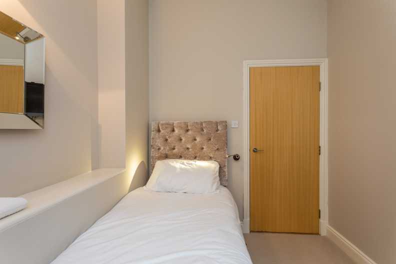 2 bedrooms apartments/flats for sale in Strype Street, Spitalfields - E1 view 7