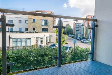 Blagrove Road, Teddington - TW11 view 2