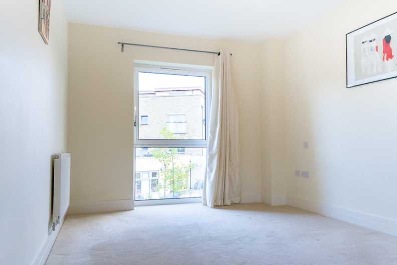 1 bedroom apartments/flats to sale in Blagrove Road, Teddington-image 6