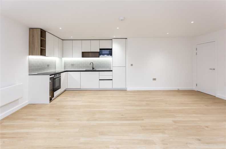 2 bedrooms apartments/flats for sale in Beaufort Square, Colindale - NW9 view 10