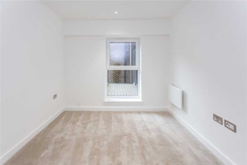 2 bedrooms apartments/flats for sale in Beaufort Square, Colindale - NW9 view 6
