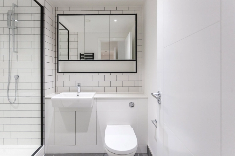 2 bedrooms apartments/flats to sale in Beaufort Square, Colindale-image 4