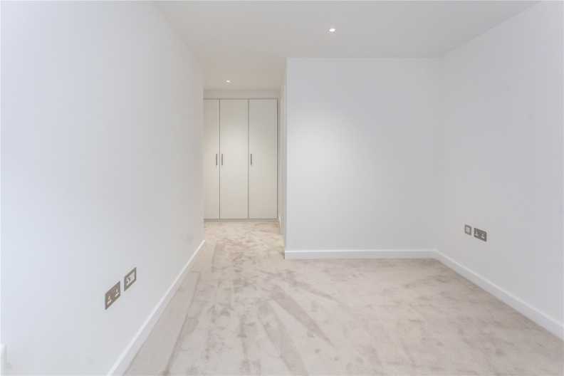 2 bedrooms apartments/flats to sale in Beaufort Square, Colindale-image 7