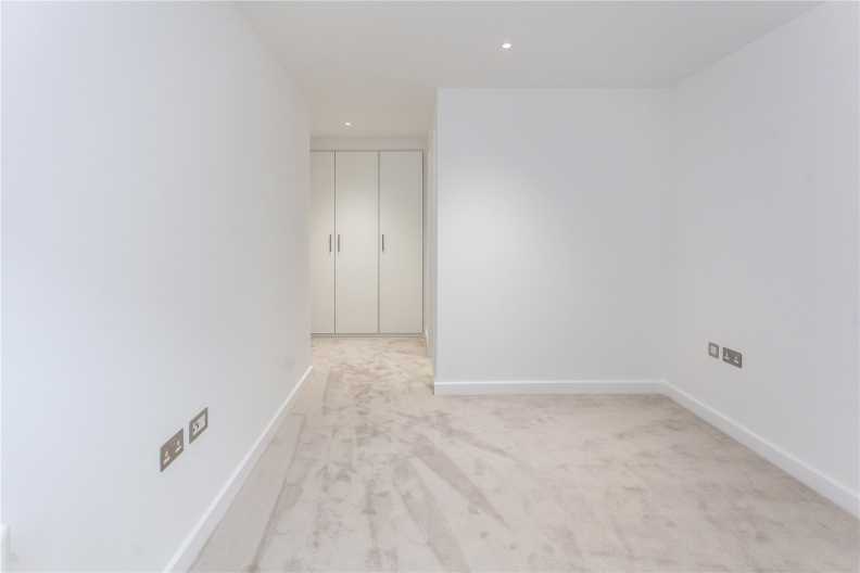 2 bedrooms apartments/flats for sale in Beaufort Square, Colindale - NW9 view 7