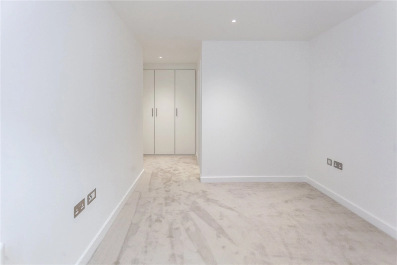 2 bedrooms apartments/flats to sale in Beaufort Square, Colindale-image 7