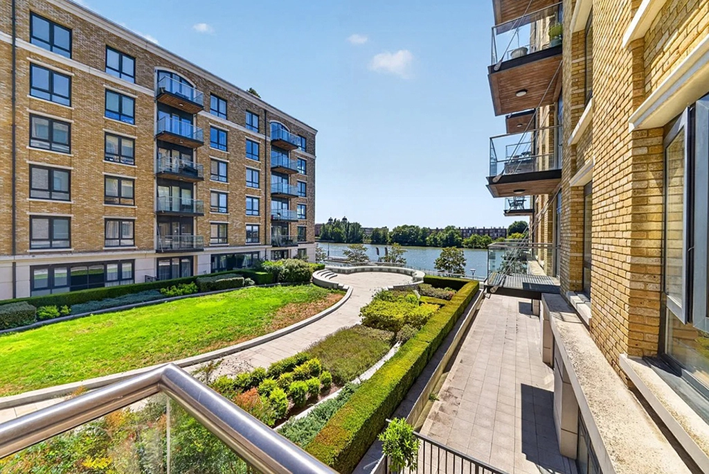 2 bedrooms apartments/flats for sale in Chancellors Road, Fulham - W6 view 17