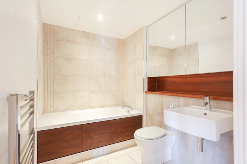 3 bedrooms apartments/flats to sale in Heritage Avenue, Beaufort Park, Colindale-image 10