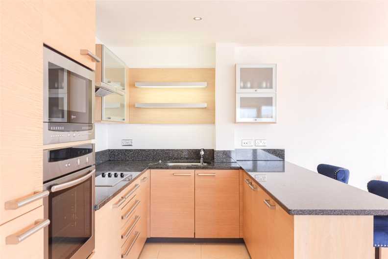 3 bedrooms apartments/flats for sale in Heritage Avenue, Beaufort Park, Colindale - NW9 view 14