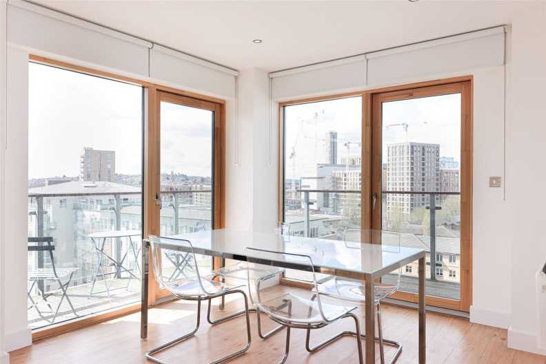 3 bedrooms apartments/flats for sale in Heritage Avenue, Beaufort Park, Colindale - NW9 view 3