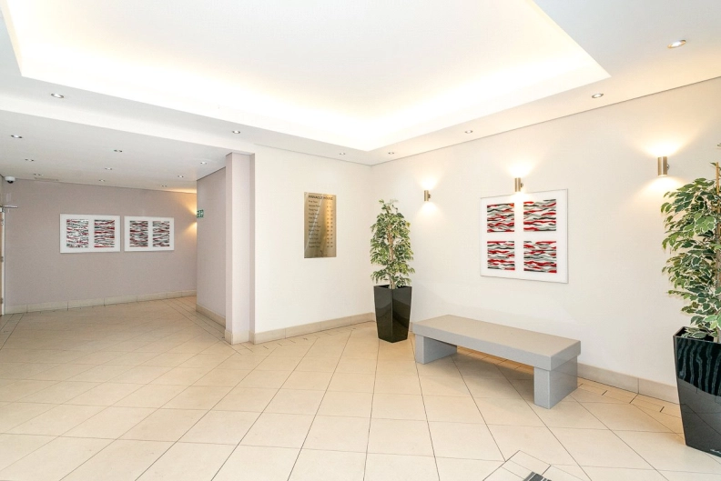 3 bedrooms apartments/flats to sale in Heritage Avenue, Beaufort Park, Colindale-image 25
