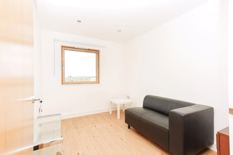 3 bedrooms apartments/flats to sale in Heritage Avenue, Beaufort Park, Colindale-image 9