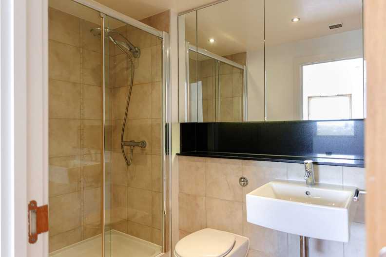 3 bedrooms apartments/flats for sale in Heritage Avenue, Beaufort Park, Colindale - NW9 view 7