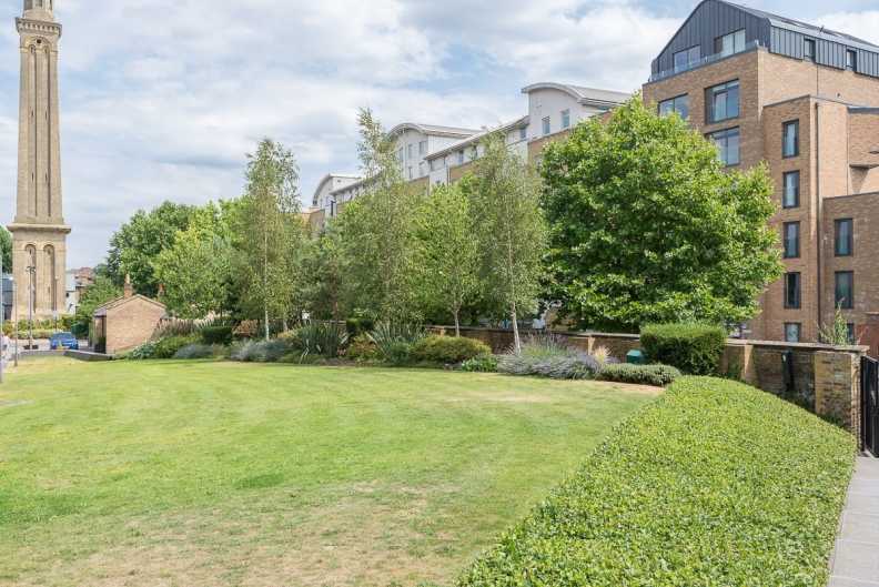 2 bedrooms apartments/flats to sale in Heritage Place, Brentford-image 9
