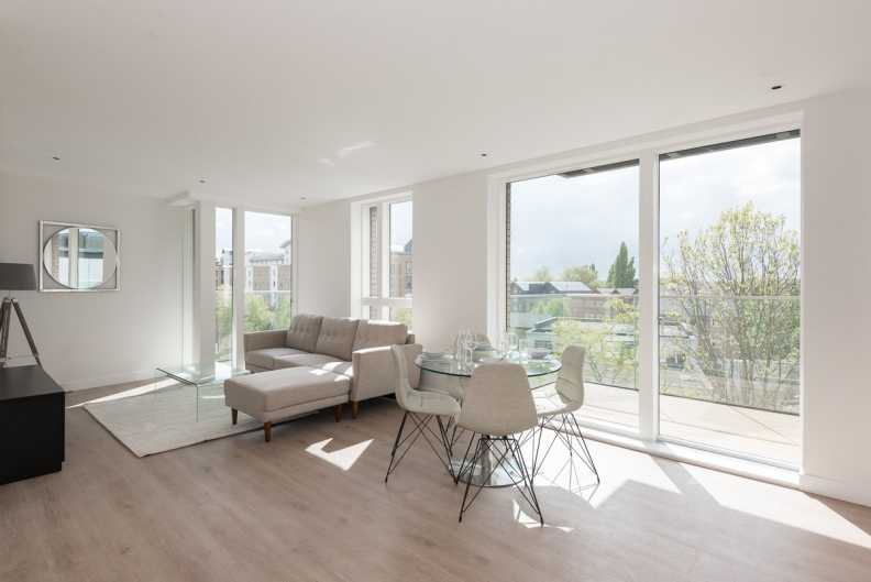 2 bedrooms apartments/flats to sale in Heritage Place, Brentford-image 3