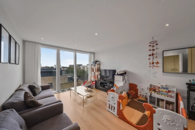 Heritage Place, Brentford TW8 image 9