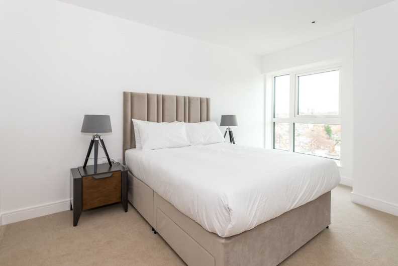 2 bedrooms apartments/flats to sale in Longfield Avenue, Dickens Yard, Ealing-image 6