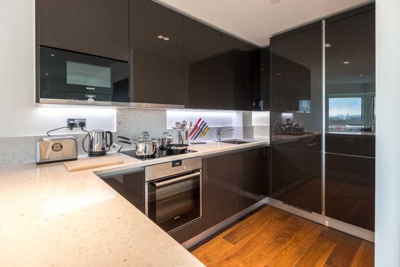2 bedrooms apartments/flats to sale in Longfield Avenue, Ealing-image 4