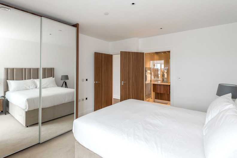 2 bedrooms apartments/flats to sale in Longfield Avenue, Dickens Yard, Ealing-image 11