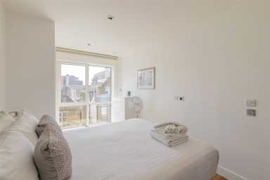 Longfield Avenue, Dickens Yard, Ealing - W5 view 11