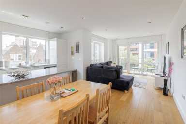 Longfield Avenue, Dickens Yard, Ealing - W5 view 2