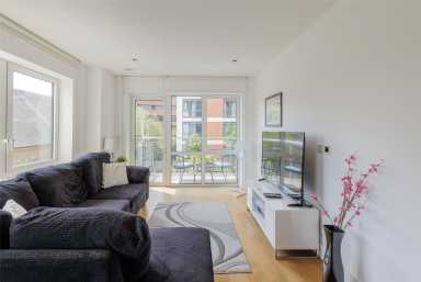 Longfield Avenue, Dickens Yard, Ealing - W5 view 10