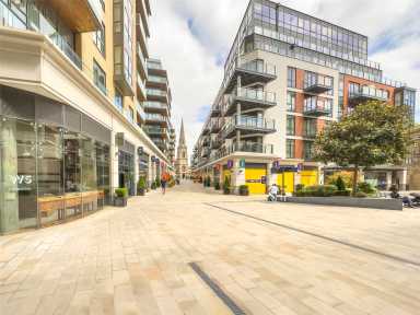 Longfield Avenue, Dickens Yard, Ealing - W5 view 4