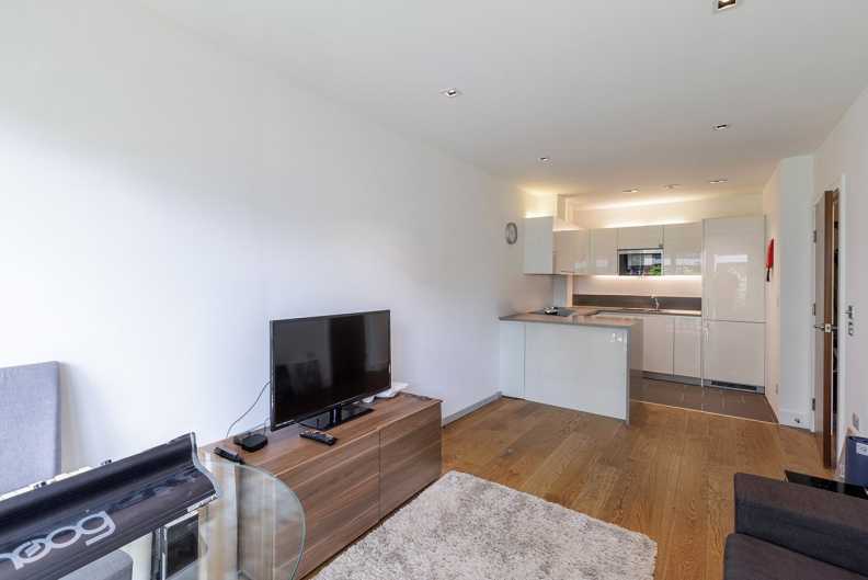 1 bedroom apartments/flats to sale in Belgravia House, Dickens Yard, Ealing-image 2