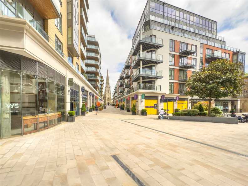 1 bedroom apartments/flats to sale in Belgravia House, Dickens Yard, Ealing-image 9